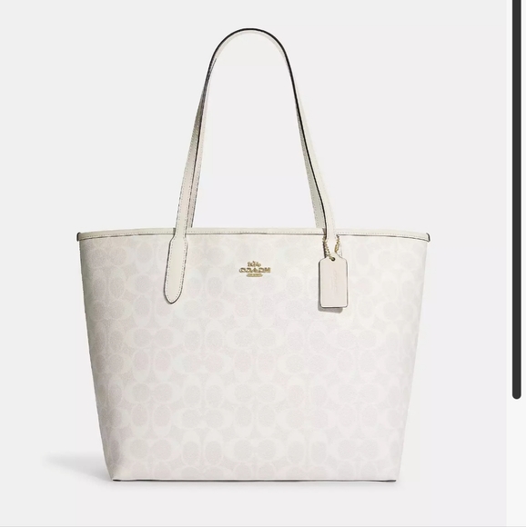 New! City Tote in Signature Canvas In Glacier White #5696 🤍 - Picture 1 of 10